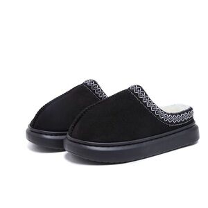 Black Slip-On Slippers with Patterned Trim